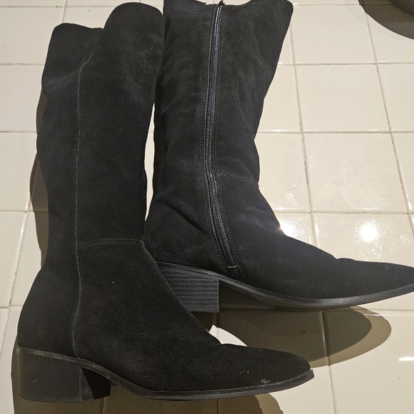 Today Only - Bandolino Black Suede Knee High Cowboy Boots - Picture 5 of 5